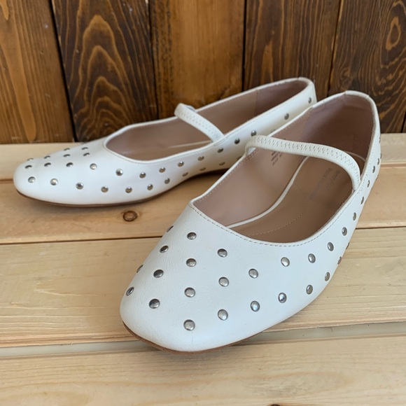 Time And Tru Memory Foam Elegant White Studded Women's Flats - Picture 3 of 9